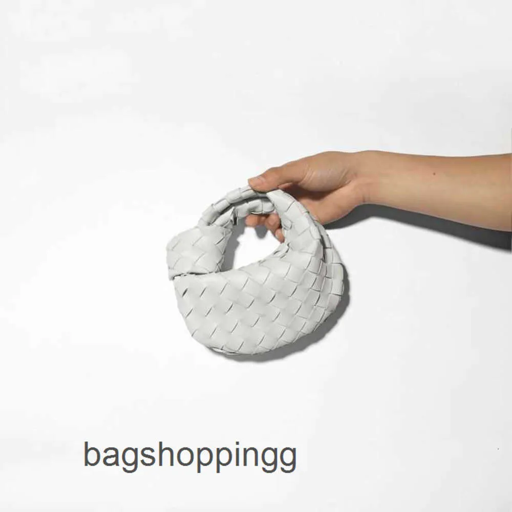 バッグジョディラグジュアリーイブニングミニベナタかわいいバッグ小さな織りボティーガトートデザイナーノットレザー2024クラウド16cmハンOJLB S159