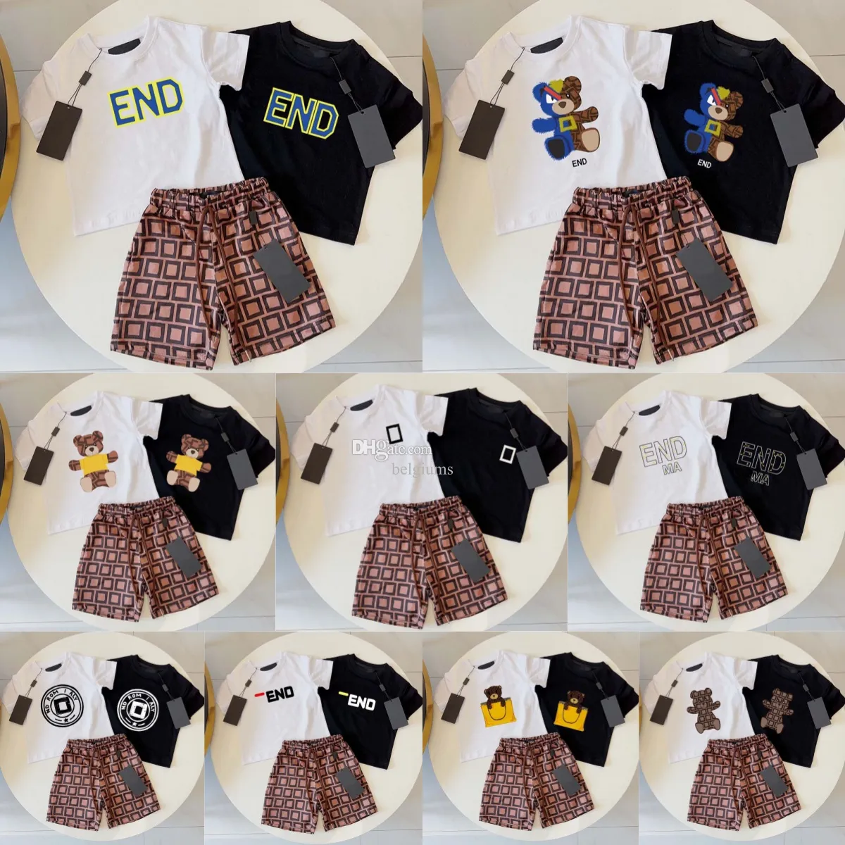 男の子の服セットキッズ半袖TshirtsショーツトラックスーツデザイナーTシャツ子供