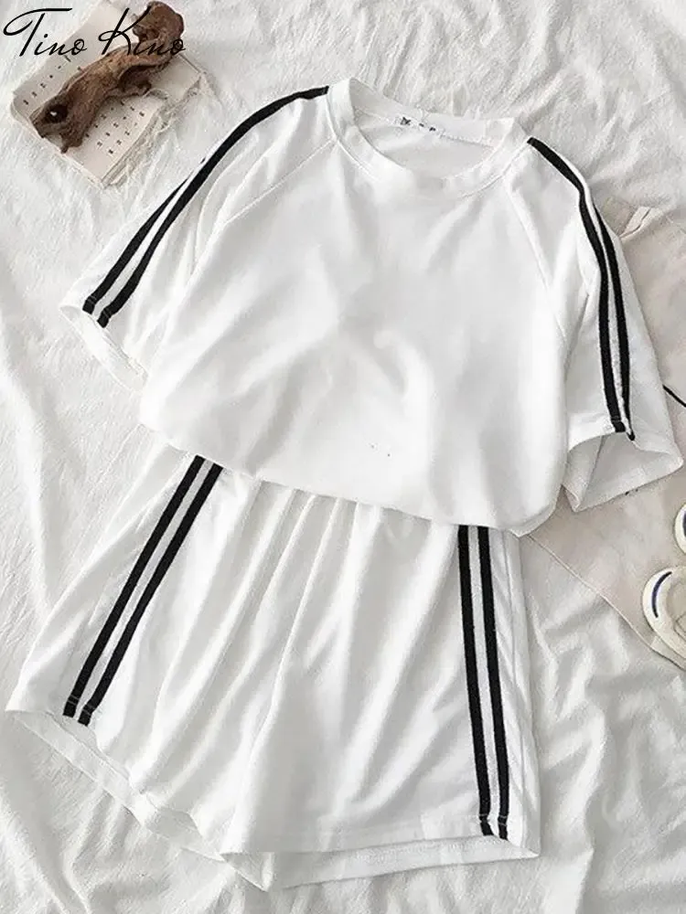 Set Summer Striped Tracksuit Set for Women Short Sleeve T Shirt Mini Shorts Two Piece Set Female 2023 Casual Women's Sportwear Suit