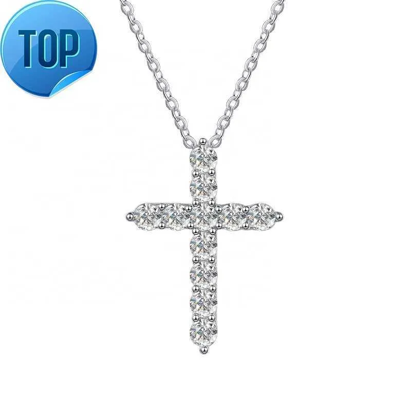 S925 Sterling Silver Necklace Moissanite Pendant Womens Cross clavicle Chain Guards Peace 10 Diamond Silver smycken.
