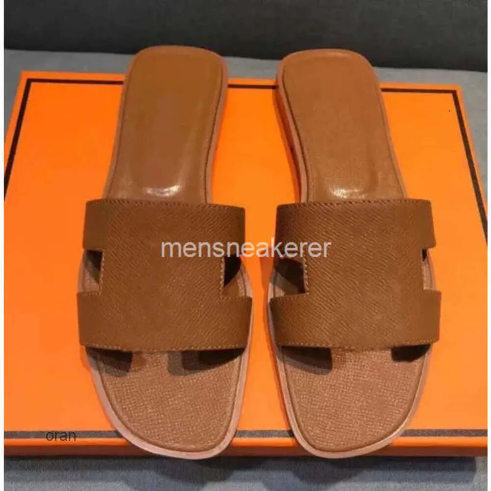 Oranes Beach 2024 schoenen olan brief luxe platte ontwerper mode lederen slippers dames 35-42 sandalen zomer gjic