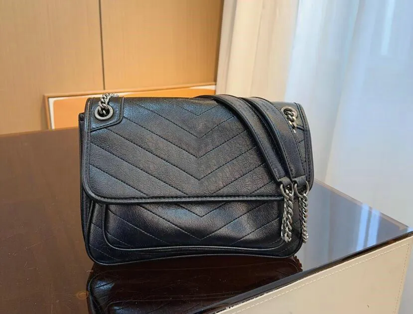 TOP luksusowa torba na ramię Niki Crossbody Bag łańcuchowa torba Super pojemność i plisowana designerska torba na codzienne użycie z wewnętrzną torbą skórzaną torebkę logo
