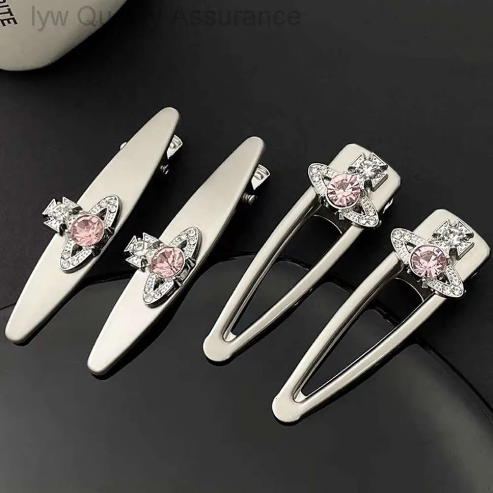 Diseñador Viviennes Westwoo hairclipds West Empress Dowager Planet Pinza de pelo de metal Mujer Instagram Flequillo lateral Clip de borde frontal Clip de pico de pato Pinza de pelo Headpiec