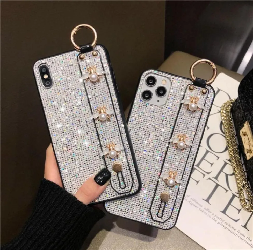 För iPhone 11 12 Pro Max X XR XS Max 6 7 8 Plus Case Glittering paljetter Söt härlig Pearl Wristband Stand Telefonfall309626827888667