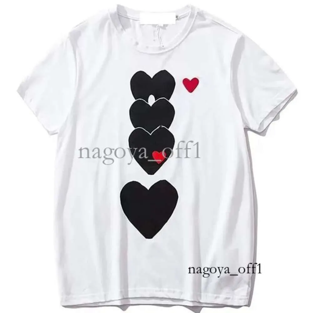 2024 Gioca Mens T Shirt Designer Red Commes Heart Donna Garcons S Badge Des Quanlity Ts Cotone Cdg Ricamo Manica corta Bg 563
