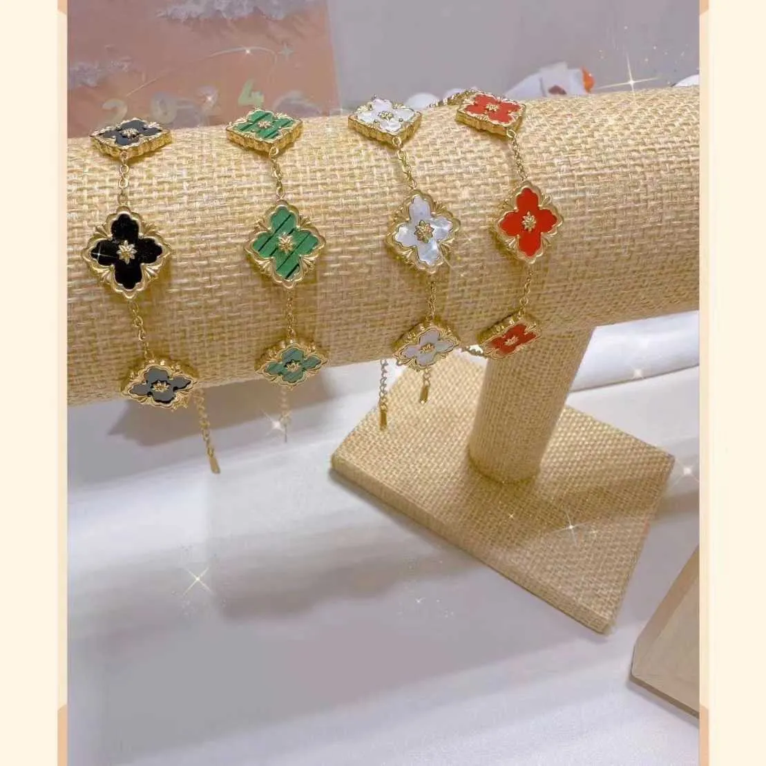 Designer smycken lyxarmband länkkedja vcf kalejdoskop 18k guld skåpbil klöver armband med glittrande kristaller och diamanter perfekt gåva för kvinnor flickor 3o1u