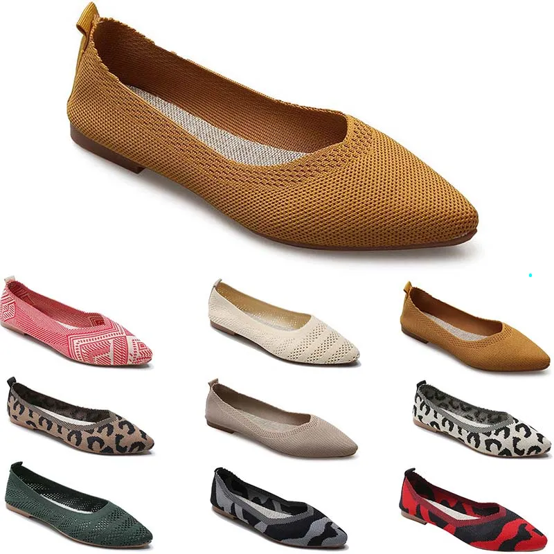 Livraison gratuite Designer 7 diapositives sandale pantoufles curseurs pour hommes femmes sandales GAI mules hommes femmes pantoufles formateurs sandales color42 TR
