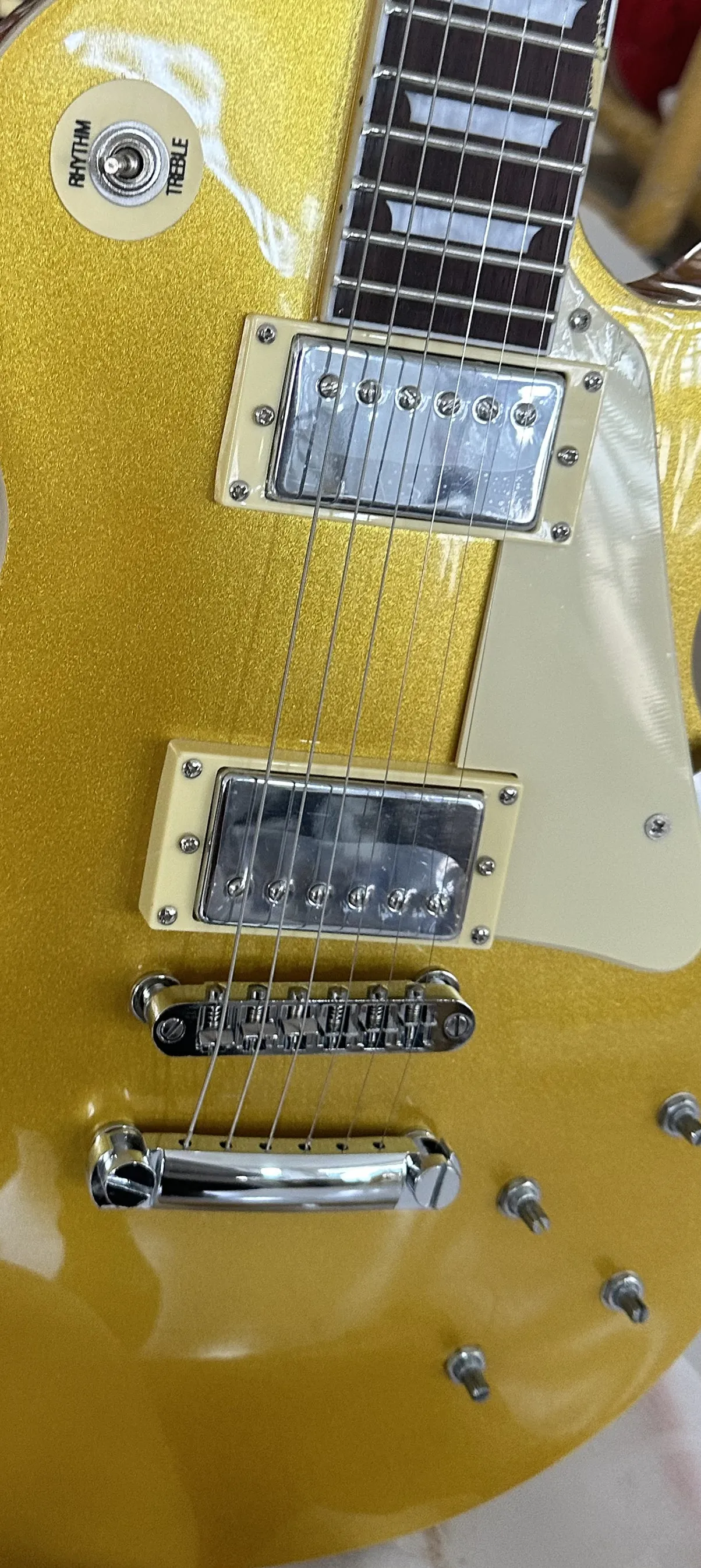 Standard electric guitar, golden, signature guard, in stock, lightning package