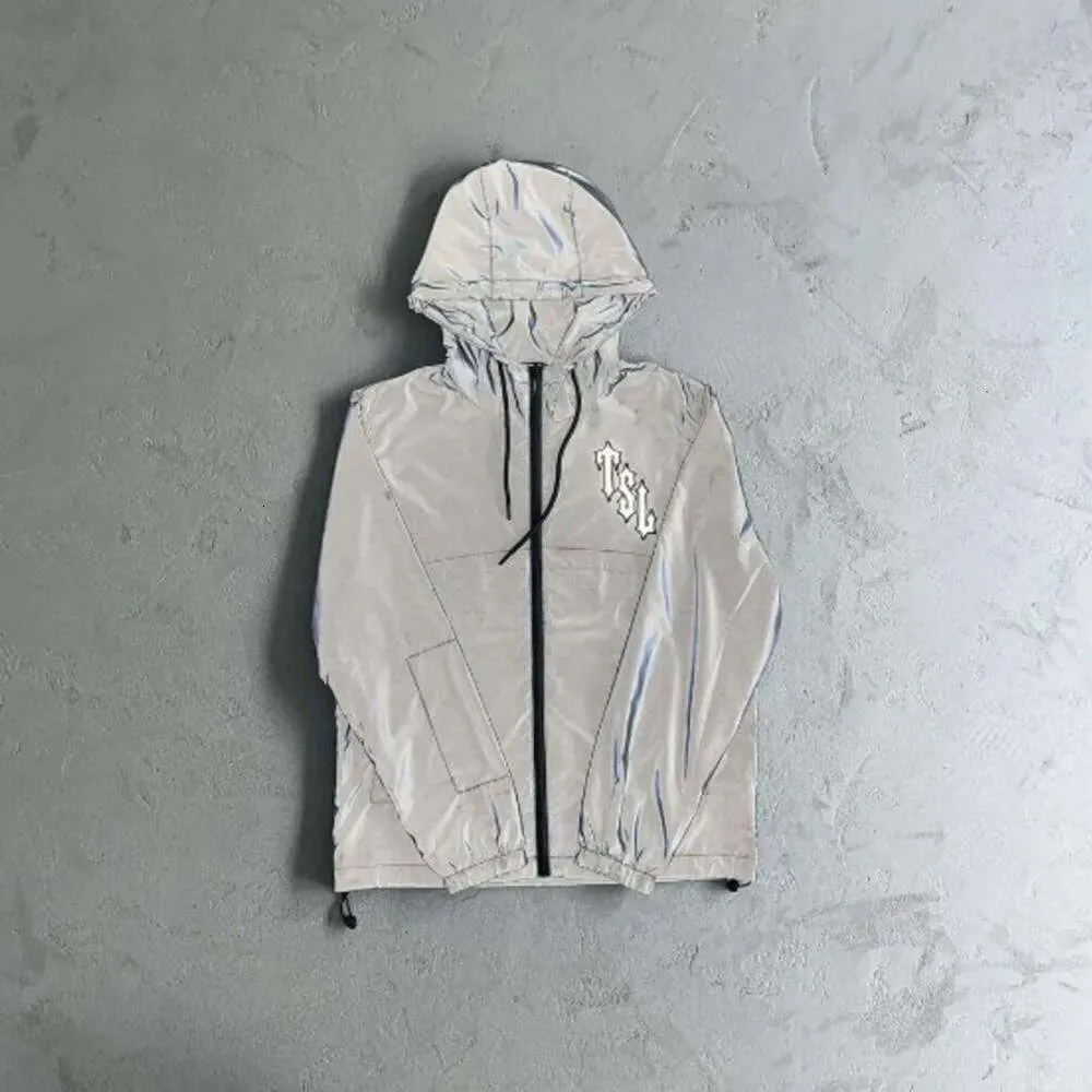 DHgate.com:2024 Trapstar Shooters Windbreaker-black DHgate.com:2024 Trapstar Shooters Windbreaker-black