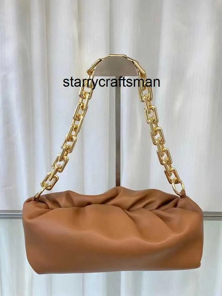 Italy Pouch Hangbag Botteg Venet L 2024 New Gold Chain Cloud Bag with Genuine Wrinkle Single Shoulder Straddle Handheld Cowhide Casual Womens Bag