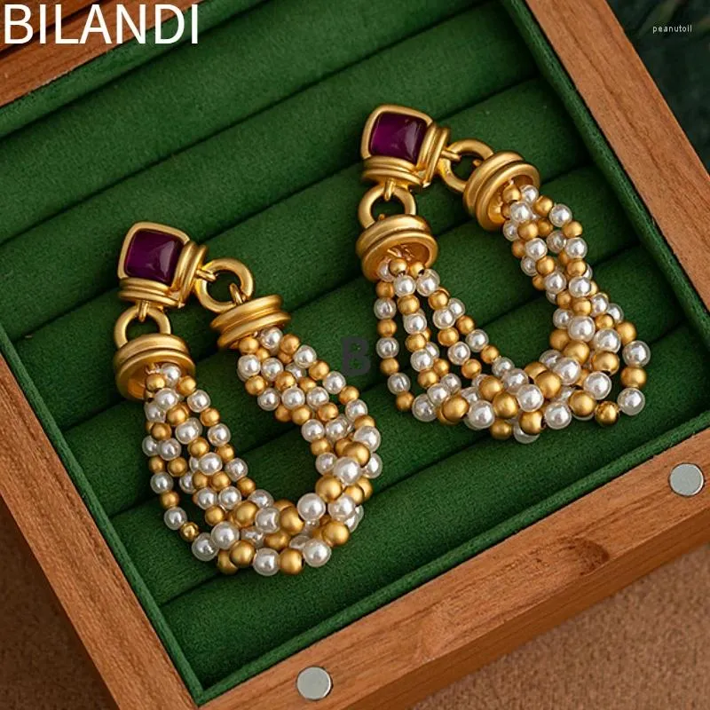 Dangle Earrings Bilandi Fashion Jewelry Luxury Temomed Simulated Pearl Tassel Earring for女性の贈り物繊細なデザイン耳