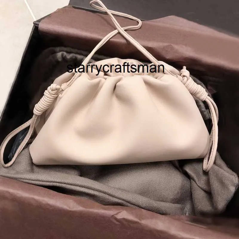 Italy Pouch Hangbag Botteg Venet L 2023 New Genuine Leather Bag Female Same Style Cloud Bag Single Shoulder Crossbody Dumpling Bag Folded Small Bag B53Z