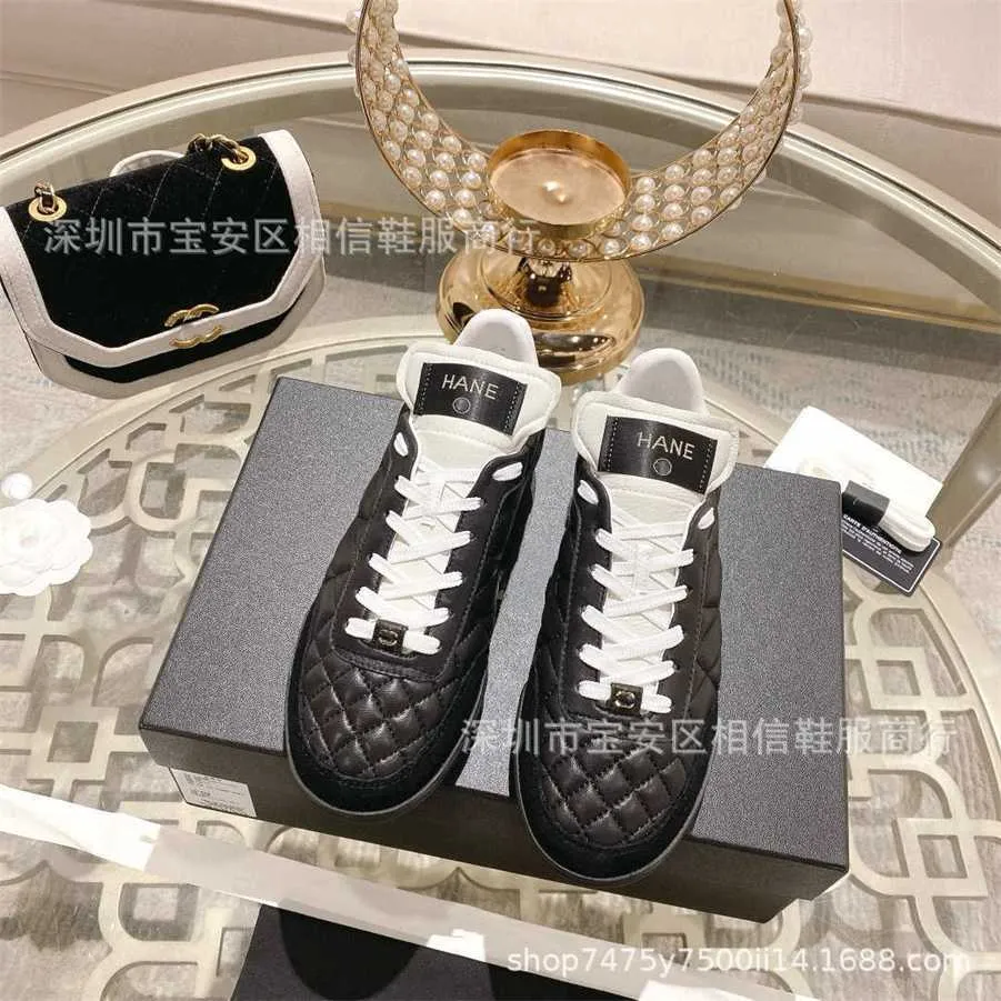 53% de réduction sur les chaussures 2024 Xiaoxiangfeng C High Edition New Diamond Plaid Thick Sole Front Lace Up Dad Shoes Sports et Casual Polyvalent