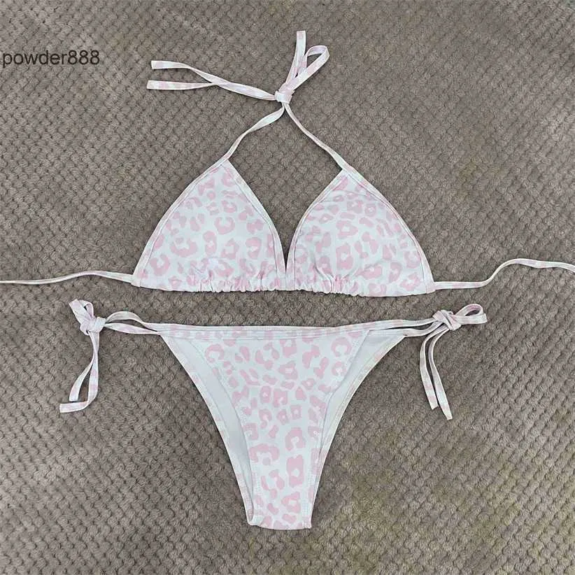 Tasarımcı Seksi Bikini Set Kadınlar Bandage Mayo Twopieces Mahsul Üst Mayo Teşhal Mayo Takım Yüksek Bel Plaj Giyim Ulv0