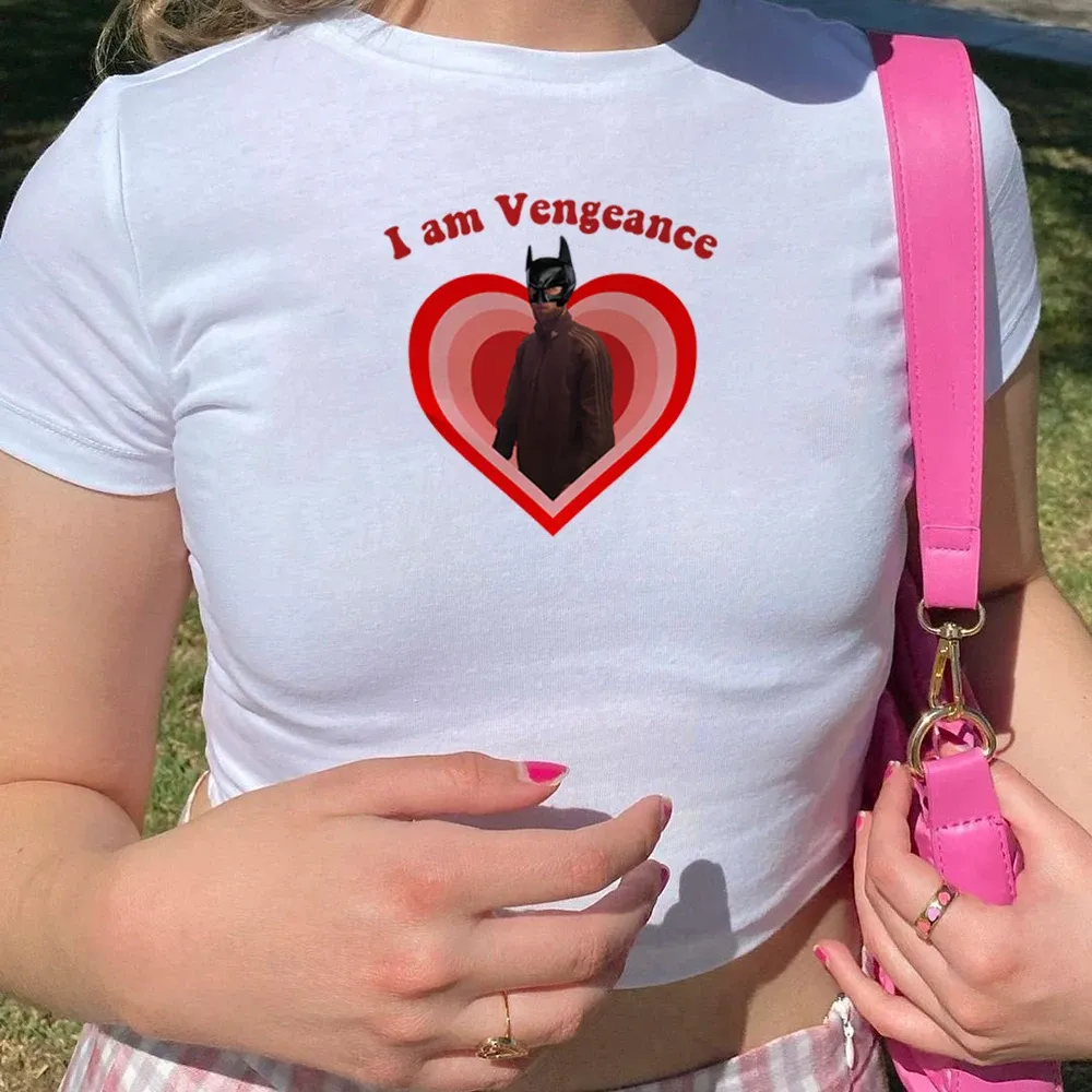 Camisetas I Am Vengeance Crop Top Robert Pattinson Camisetas Gráficas Mulheres Meninas Y2k Top Desmascarado A Verdade Baby Tee Y2k Roupas Estéticas