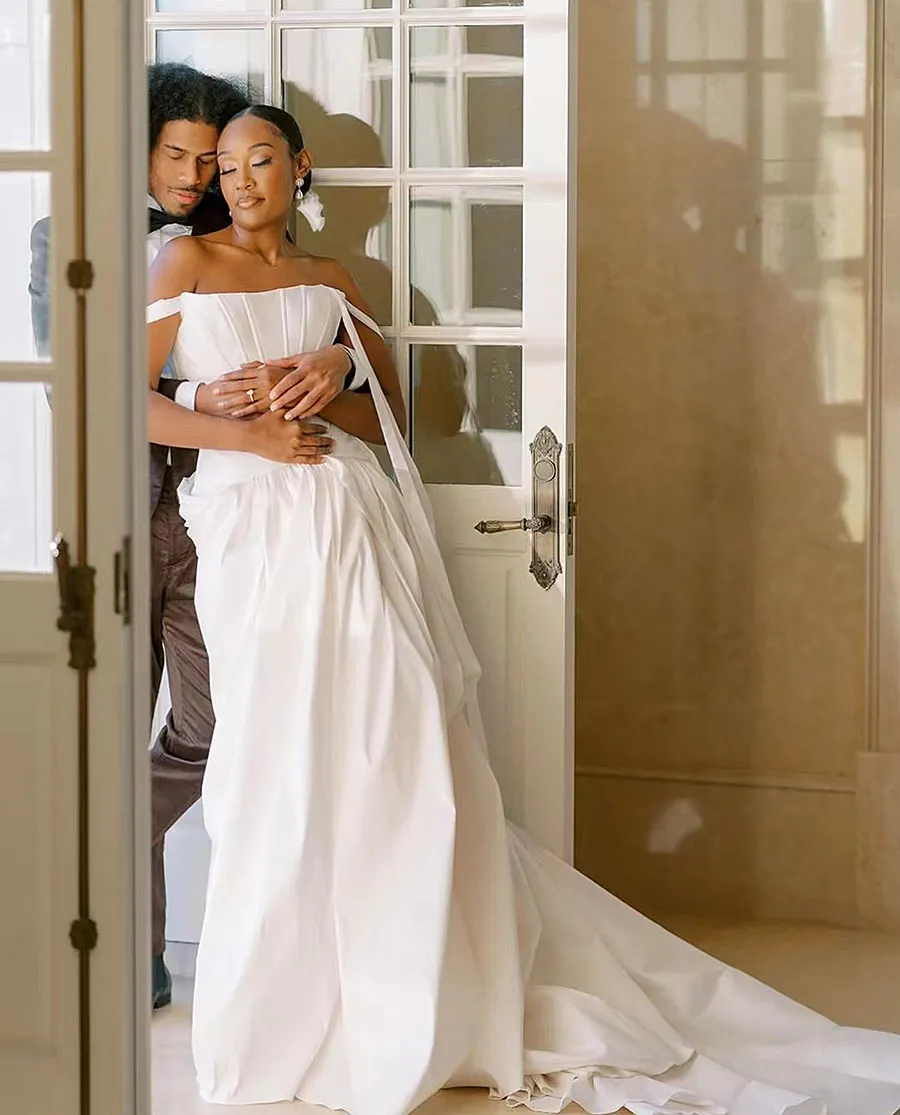 corset square neck wedding dress Satin Square Neck Corset Casia 8 US (40 EU) / Ivory