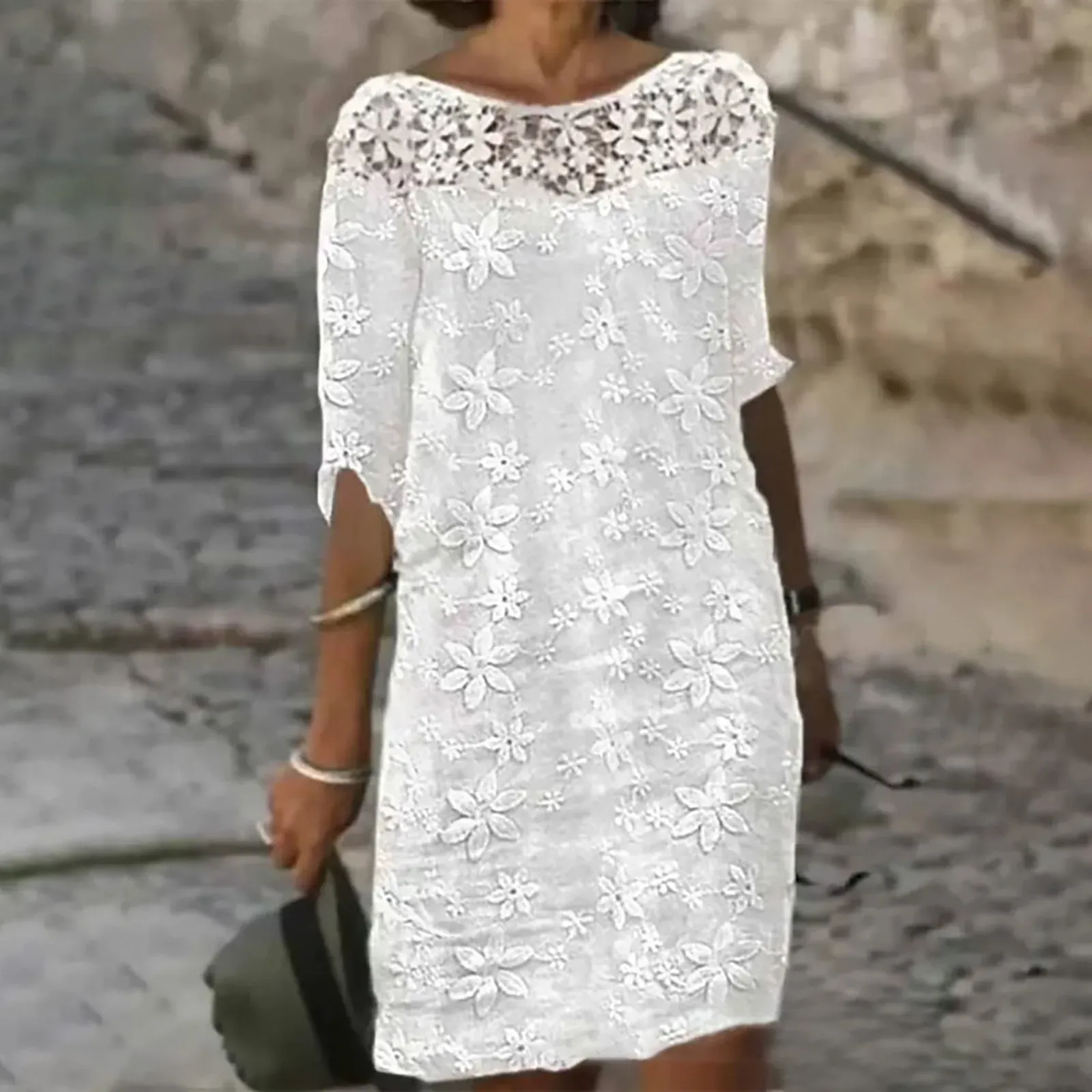 فستان قصير الأكمام الدانتيل فساتين الفساتين جوفاء خارج طاقم الرقبة بيضاء فستان بوهو لبو.