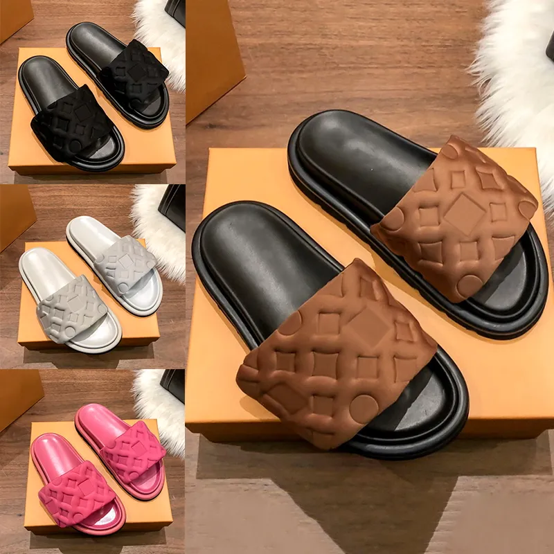 Designer Slippers Heren Dames Zwembad Kussen Comfort Reliëf Muilezels Sandalen Luxe Strand Platte Slipper Buitengewone Louiselies Zomer Slippers Vittonelies Damesschoenen