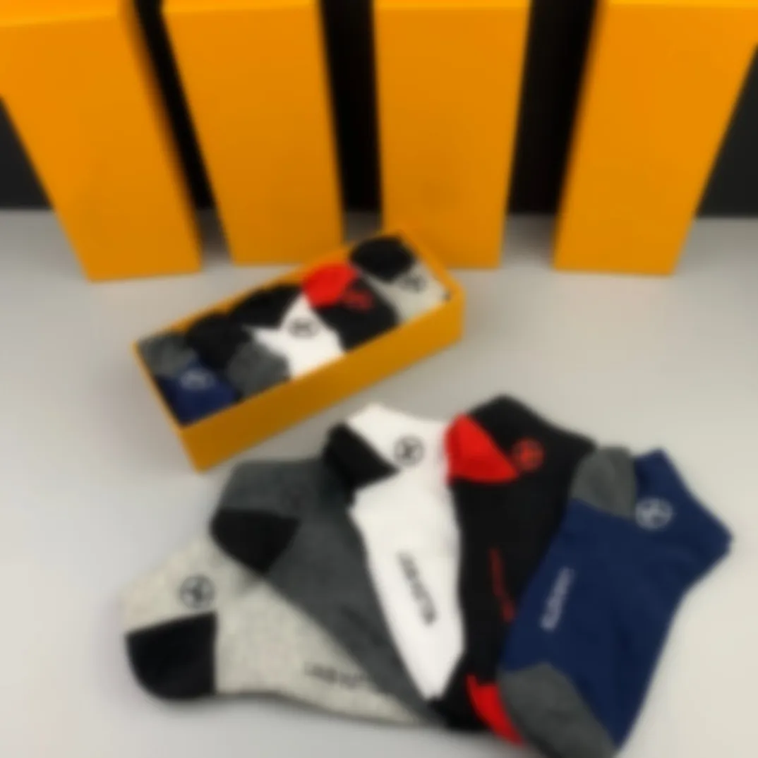 2024 Projektant Kolor Letter Socks Modna nowość