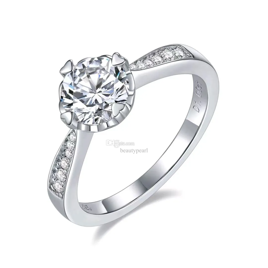 Fabryka Bezpośrednia sprzedaż Wysokiej jakości serce Four Prong Moissanite Stone 925 Srebrny ślub pierścionki zaręczynowe Kobiety