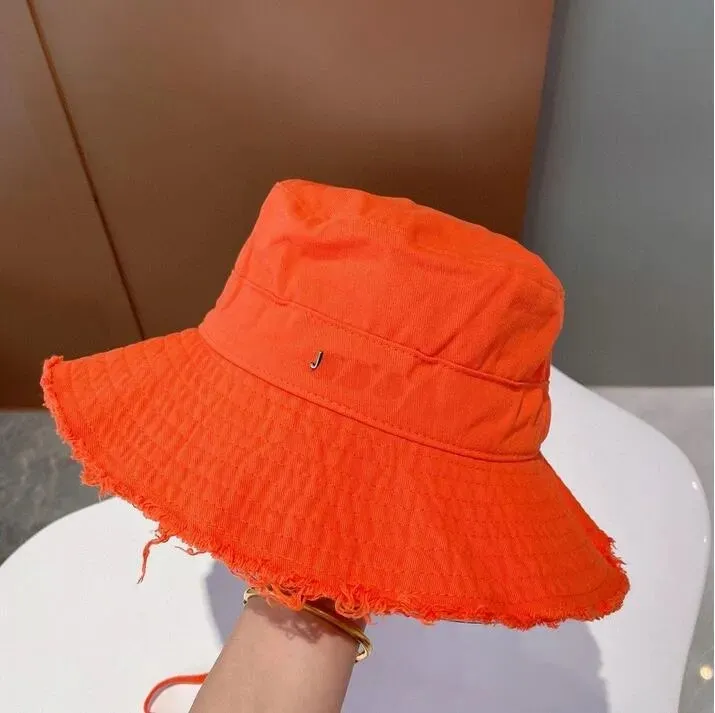 Woman luxury brand Wide Brim Hats Summer designer Le Bob Artichaut Bucket Hat Solid Metal Letter Hat