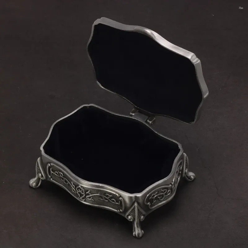 Smycken påsar vintage box för örhängen halsband ring hänge arrangör kista hjärtformad kreativ metall display lagring