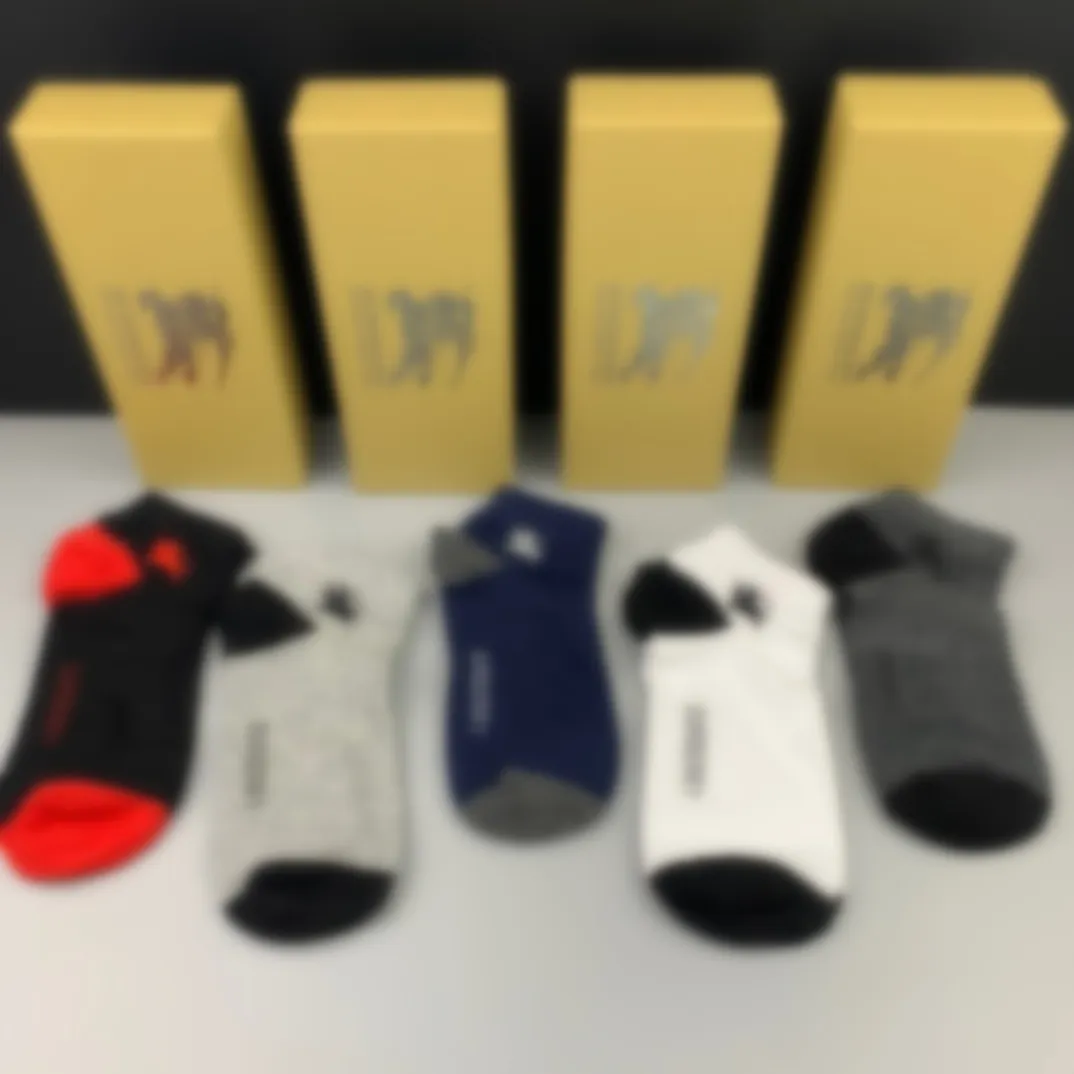 Designer Men's and Women's socks of stylish sports letter printed socks embroidered pure cotton breathable and box