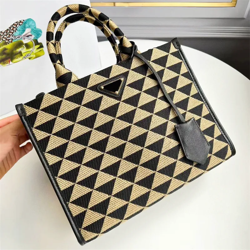 Triangle embossed the tote Symbole shop Designer bag Luxurys handbag 3size mini pochette fashion Canvas Beach Bag man Womens Crossbody duffle weekend travel bags