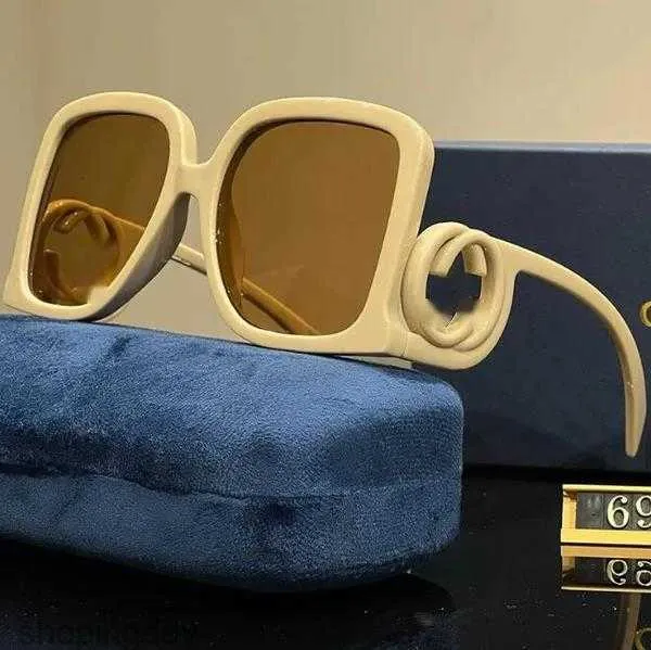 럭셔리 디자이너 선글라스 남성 여성 선글라스 안경 브랜드 고급 선글라스 패션 클래식 레오파드 UV400 고글 프레임 트래블 해변 문자 G 공장 01C61W