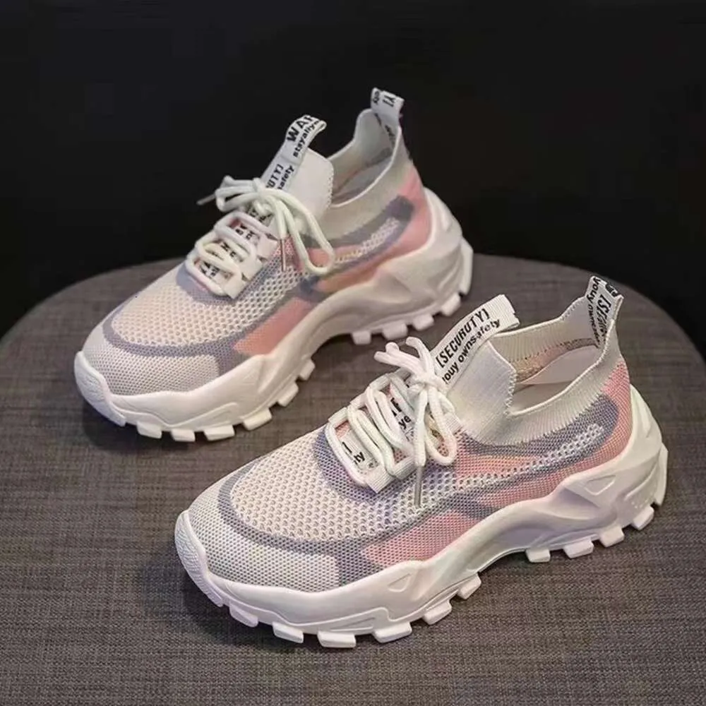 Dad Weaving aanbieding Flying Code Special Broken Brand for Women 2024 Lente en herfstseizoen Nieuw veelzijdige informele dikke dikke Sole Sports Running Shoes 499 816