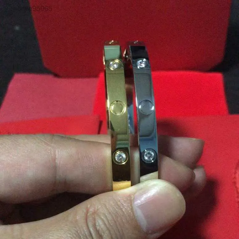 2024316l Tititanium Classic Bangles Bracelets for Lovers Wristband Bangle Rose Couple Bracelet Valentines Day with Box 15-22cm111