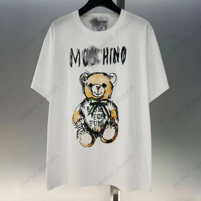 2024 Primavera / Verão Moschinoes Camiseta feminina Teddy Bear mão desenhada esboço impressão solta encaixe unissex manga curta camiseta puro algodão versão moderna yhe1