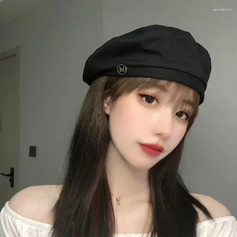 Berets M Letter Metal Mark Beret Female Thin Black Octagonal Hat Korean Version Japanese British Retro Painter Womens Hats