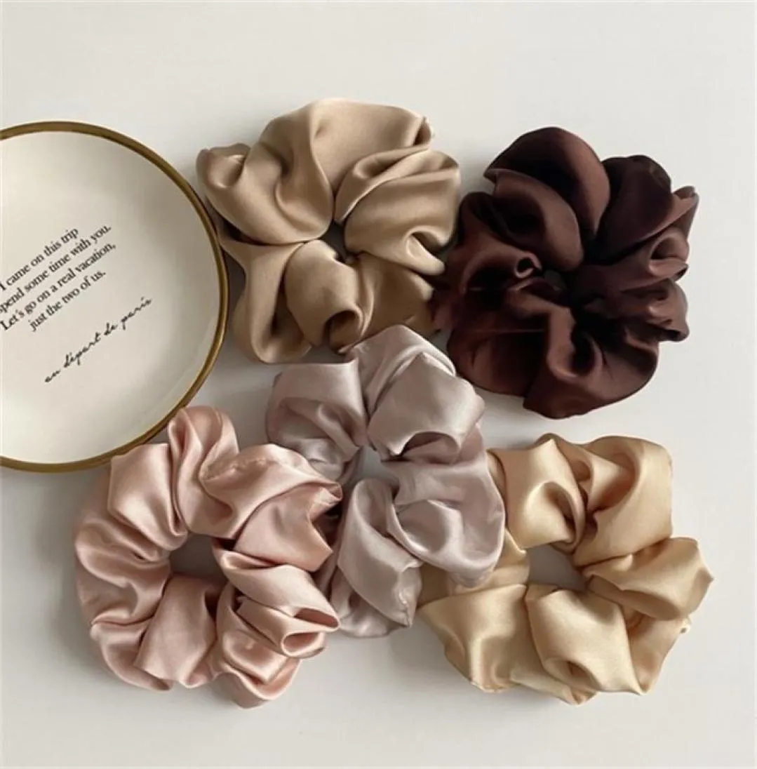 1PC Satin Silk Solid Kolor Scrunchies Elastyczne opaski do włosów 2019 Nowe kobiety dziewczęta Hair Akcesoria Kucyk Kucyk Włosy Rope 847 8334897