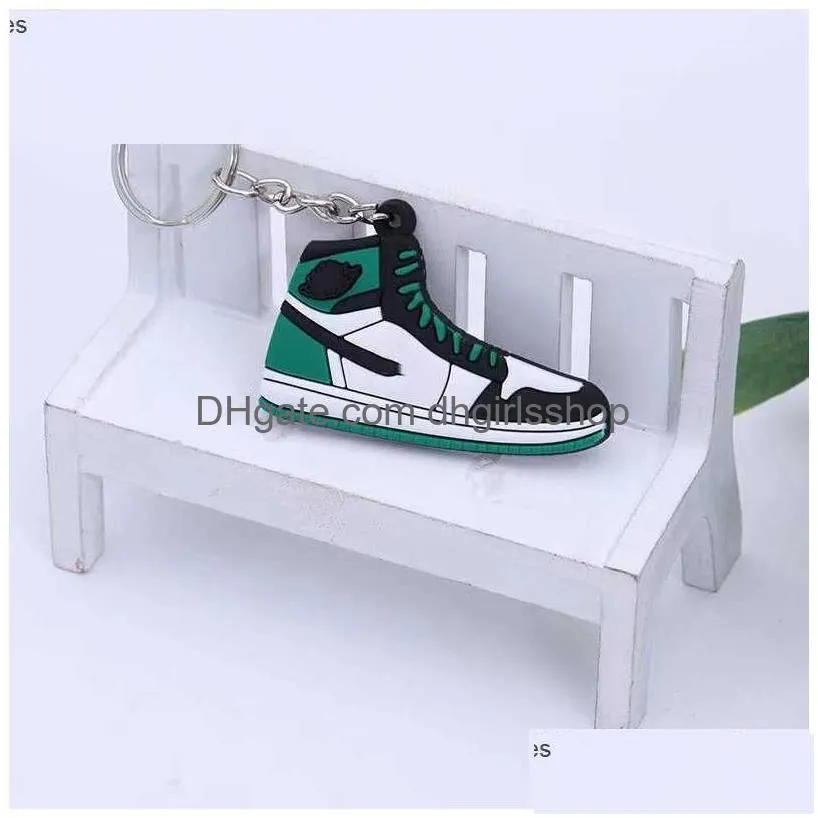 Sleutelhangers Lanyards Groothandel Designer Mini Sile Sneaker Sleutelhanger Mannen Vrouwen Kinderen Sleutelhanger Cadeau Schoenen Sleutelhangers Handtas Ketting Basketb Dhdrf