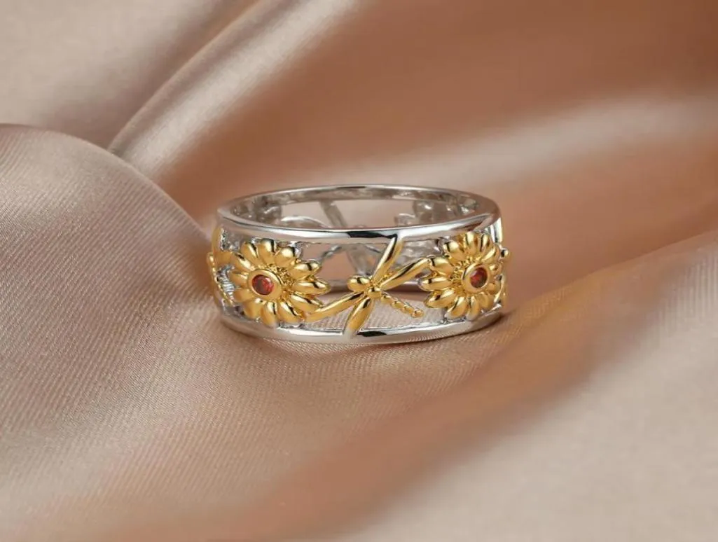 Wedding Rings Unique Female Red Crystal Ring Vintage Gold Silver Color Flower For Women Cute Hollow Dragonfly Engagement2142933