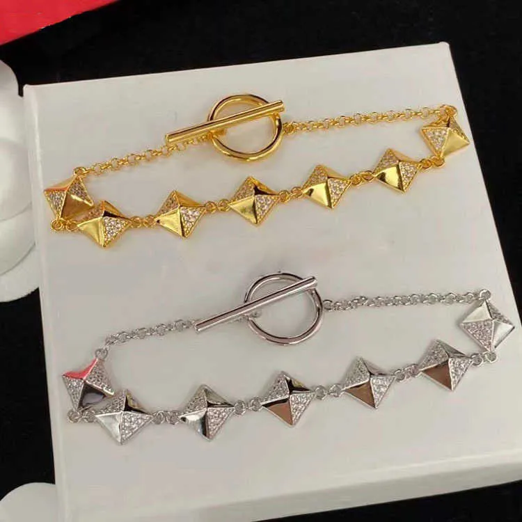 VLT Warren Square Pyramid Water Diamond Bracelet Fashion Versatile Brass Material Bracelet 240315