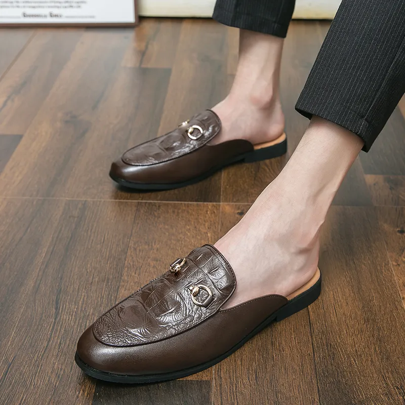 Chaussures à motifs de Crocodile pour hommes, demi-Support, à la mode, boucle en fer à cheval, respirantes, sans talons, sans bretelles, pantoufles surdimensionnées