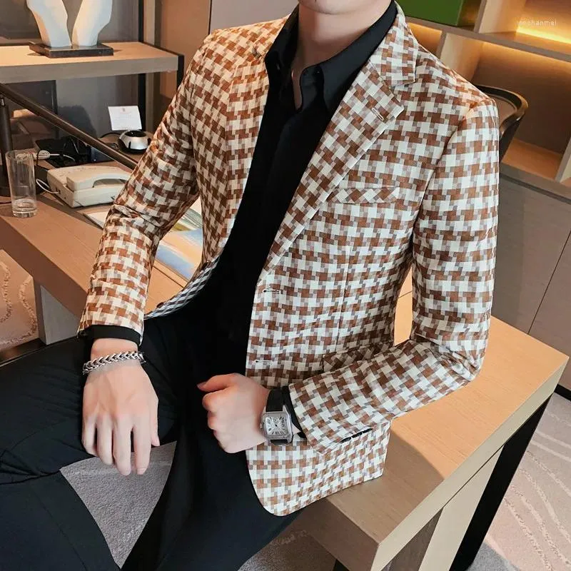 Męskie garnitury Mężczyźni High-end Casual Blazer British Style Business Slim Grid Ruit Płaszcz Mężczyzna Modna Formalna Single Bluckle Kurtka Haur Dress