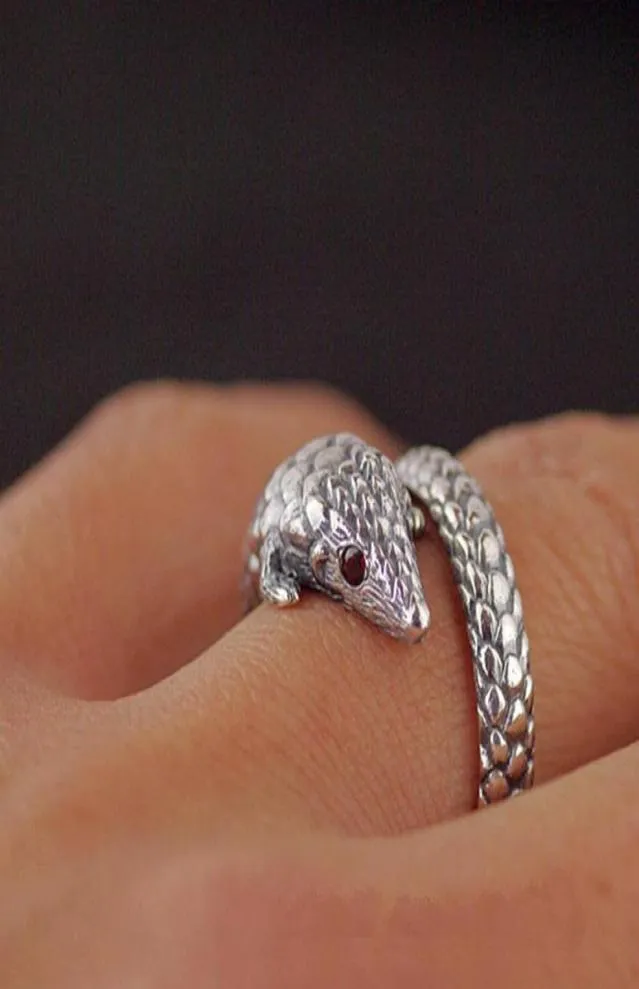 Anneaux de mariage Bague Pangolin Antique Argent Women039s Rétro Bruni Réglable Animal Armadillo Bijoux Ship7002768