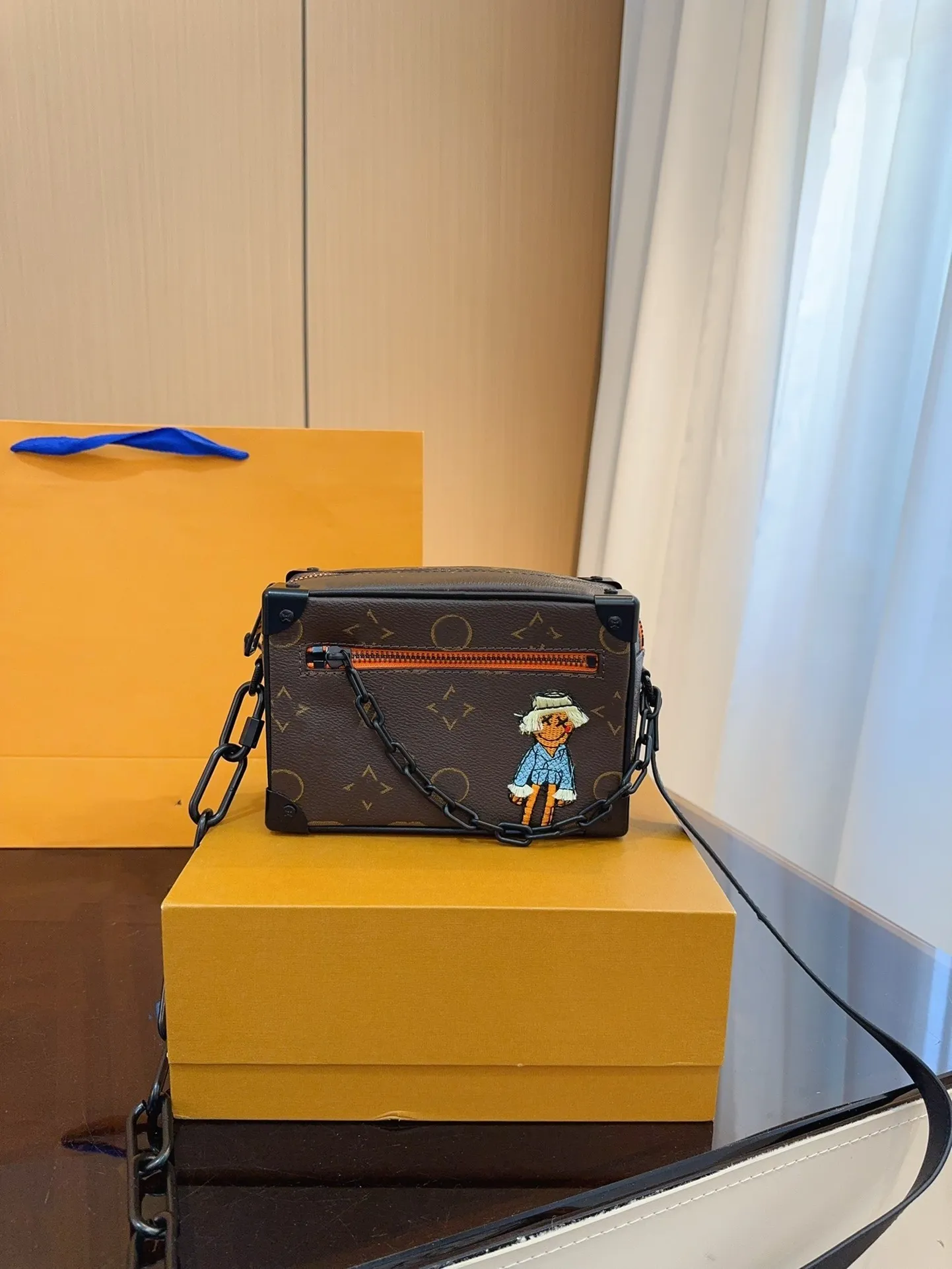24SS Universele Luxe Designer Show Mini Zachte Trunk Box-tas voor heren en dames Schoudertas voor dames Crossbodytas Portemonnee Verstelbare ketting 18CM