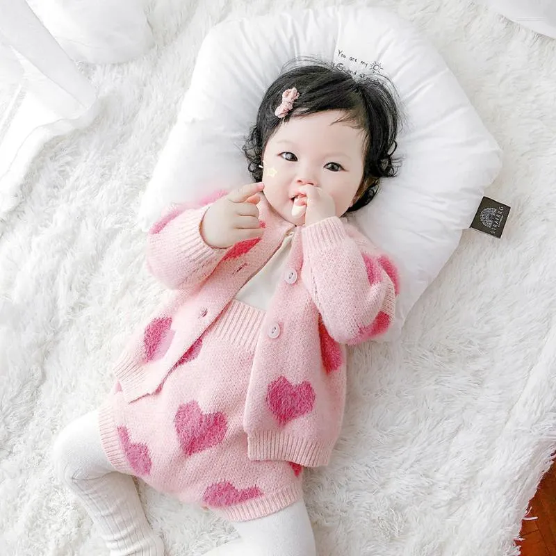 Clothing Sets 2024 Korean Spring Autumn Infant Girls Clothes Set Knitted Cotton Printed Love Stretch PPshorts Suit Long Sleeve Baby Cardigan