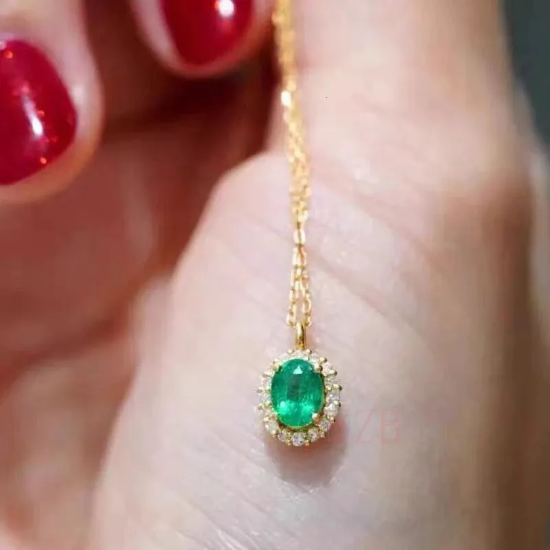 Fine jewelry natural emerald pendant simple collarbone design necklace holiday gift for girls 240228