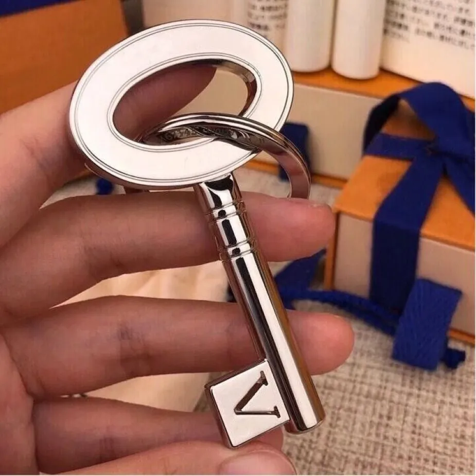 2022 Luxury Men Women Lovers Gifts Keychain Top Quality Key Chain Buckle Handmade Car Keychains Nyckelring Väskor Pendant Tillbehör 3168