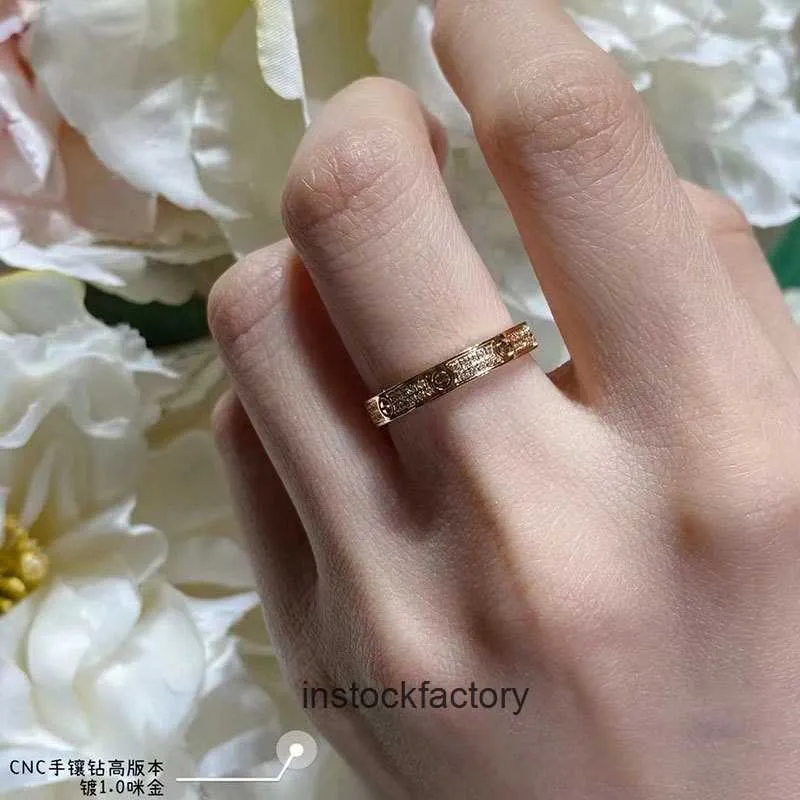Original 1to1 Cartres High Quality V-Gold Full Sky Star Nail Ring Simple and Elegant Classic Love Straight YF6V