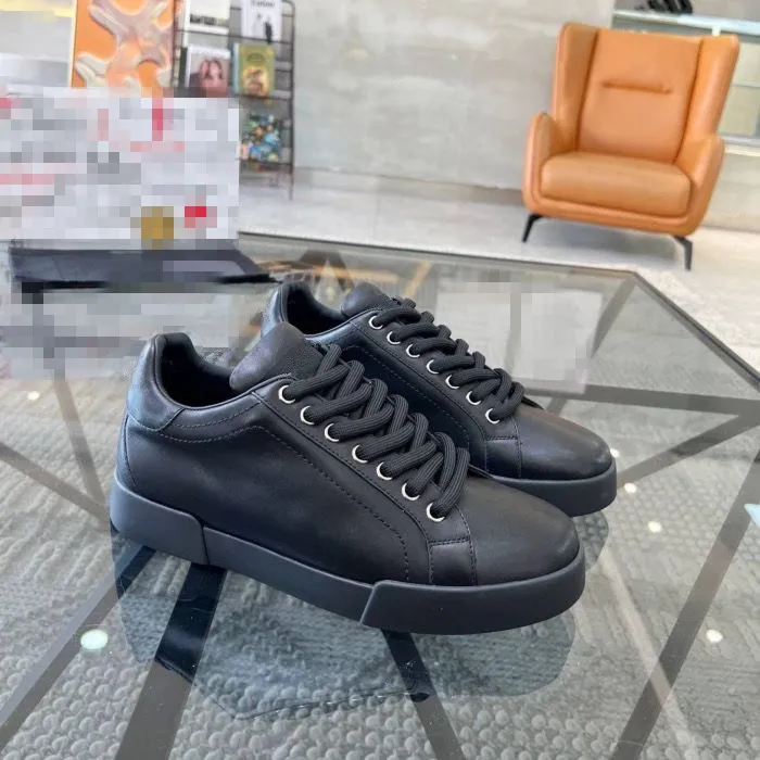 2024 nieuwe top Luxe Platform Mannen Schoen Designer Lederen Schoenen Sneakers Zuiver Wit Heren Kant Casual Schoen Sport Trainers Real lederen Jogging Hardloopschoen