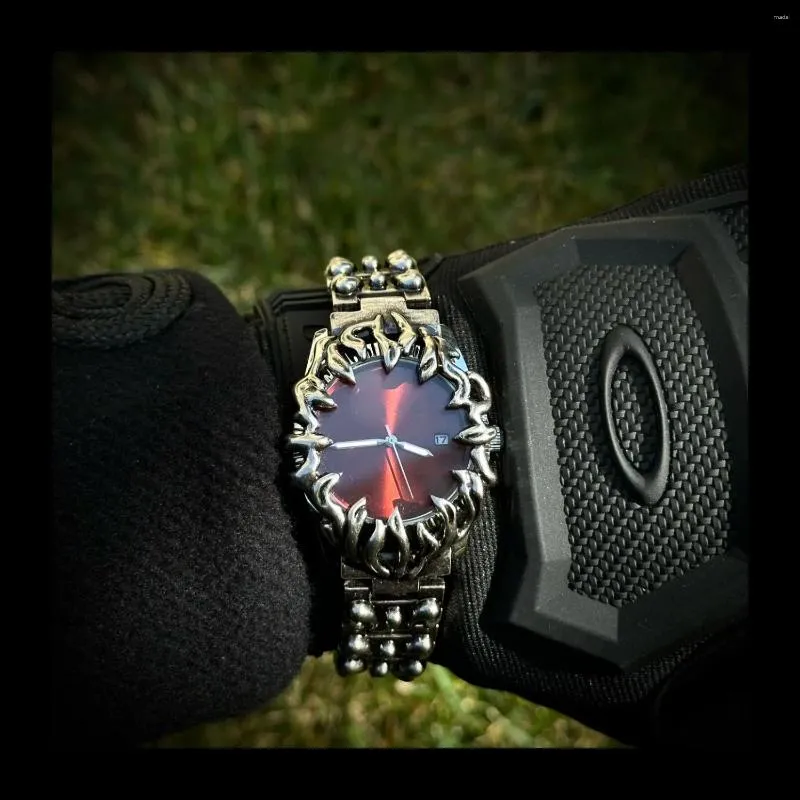 Montres-bracelets Spots Original Claw Alamaster Style Rétro Y2K Montre européenne et américaine Alien Advanced Instagram avec le même design de niche