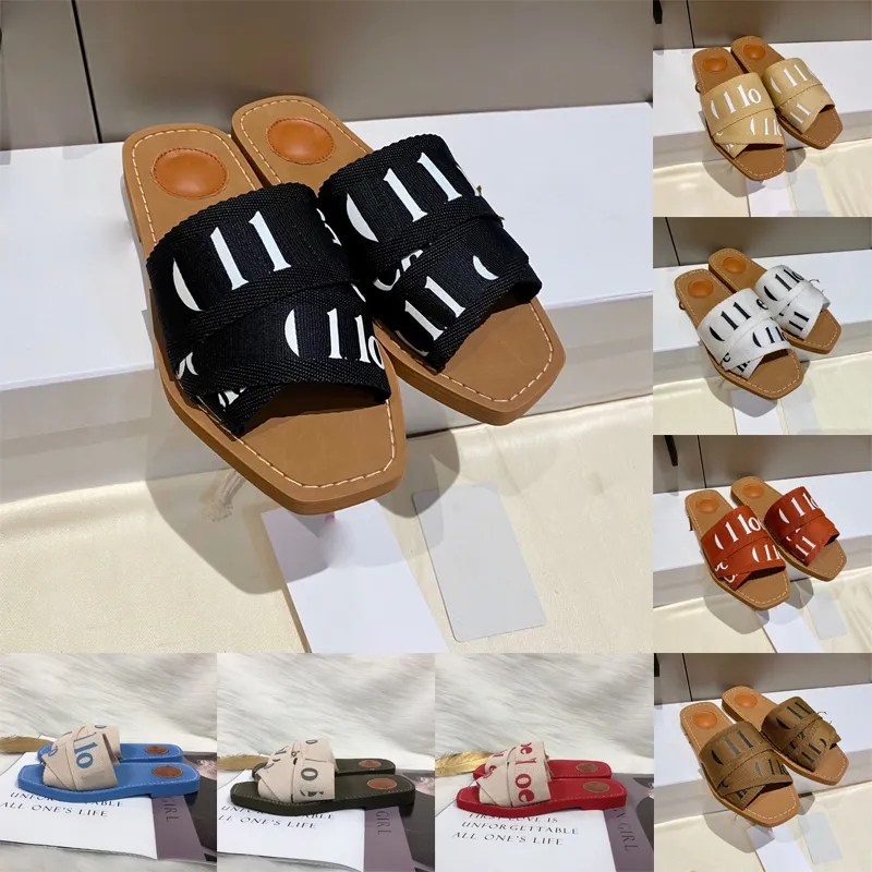 Woody Sandálias Designer Chinelos Mulheres Tamancos Clog Marcas de Luxo Canvas Square Toe Carta Verão Moda Sandália Plana Mules Praia Sapatos Ao Ar Livre Home Slides Sliders