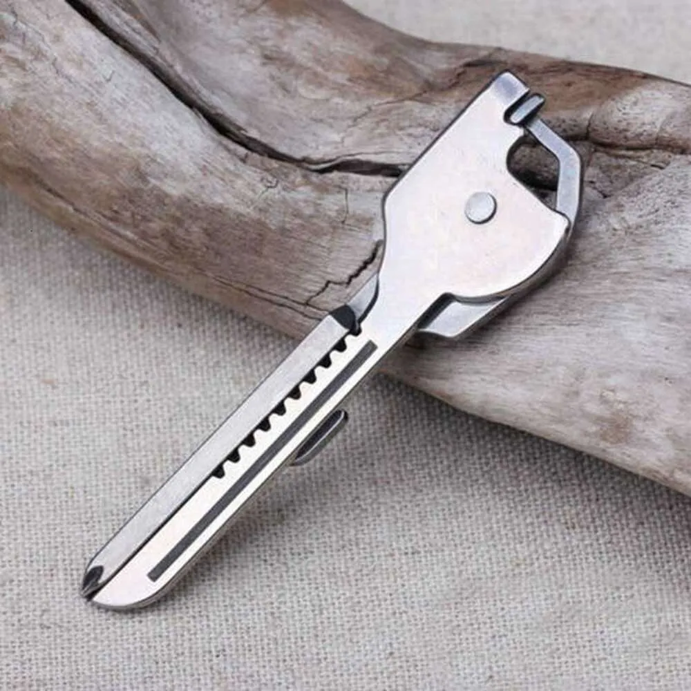 Swiss Technology Creative Outdoor Keychain Multifunktionsverktyg 6-i-1 Folding Mini Knife 610560