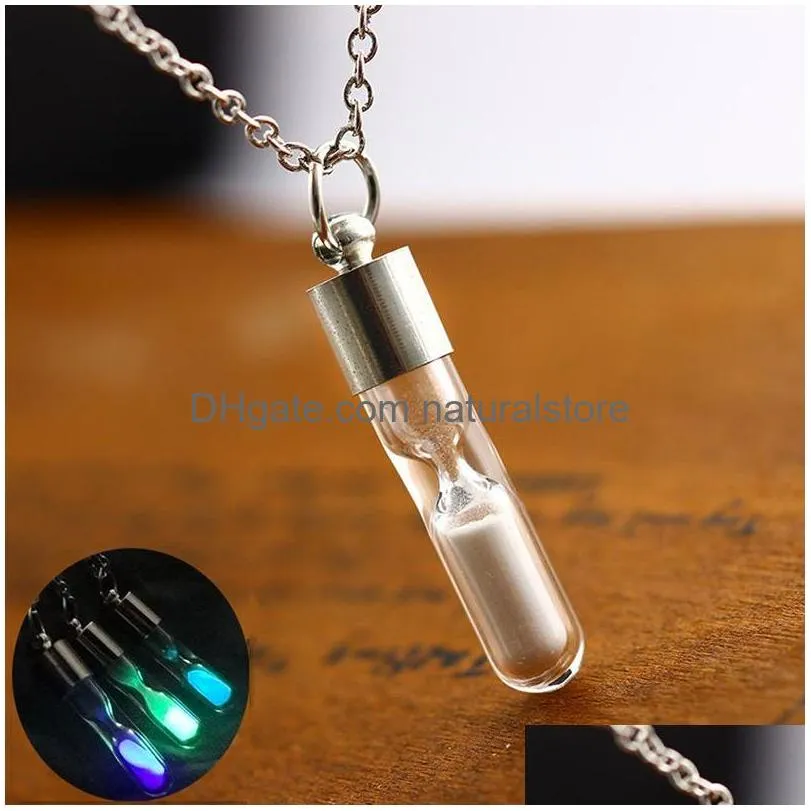 Pendant Necklaces New Glow In The Dark Time Hourglass Pendnat Necklaces Luminous Glass Phosphor Bottle Charm For Women Fashion Jewelry Dhspf